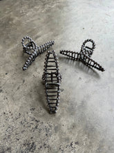 Load image into Gallery viewer, Desert Pearl Hair Claw Clip