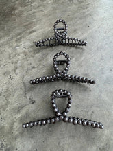 Load image into Gallery viewer, Desert Pearl Hair Claw Clip
