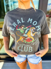 Load image into Gallery viewer, Feral Moms Pepper Graphic Tee: XL
