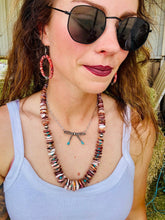 Load image into Gallery viewer, Gigantic Purple Spiny Oyster Necklace
