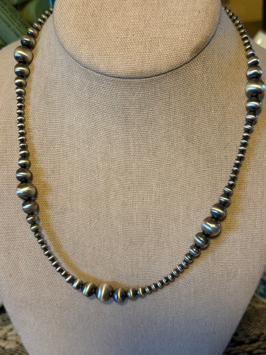 Large Graduated Desert Pearl